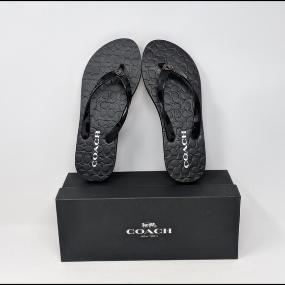 Shoes - Coach black flipflop size 8M